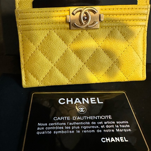 ******SOLD*****Chanel - Picture 4 of 8